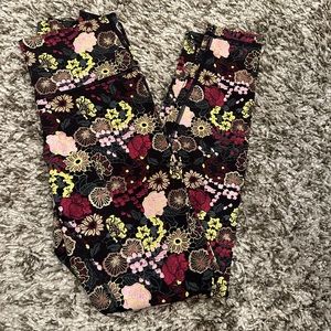 LULULEMON patterned wonder under leggings